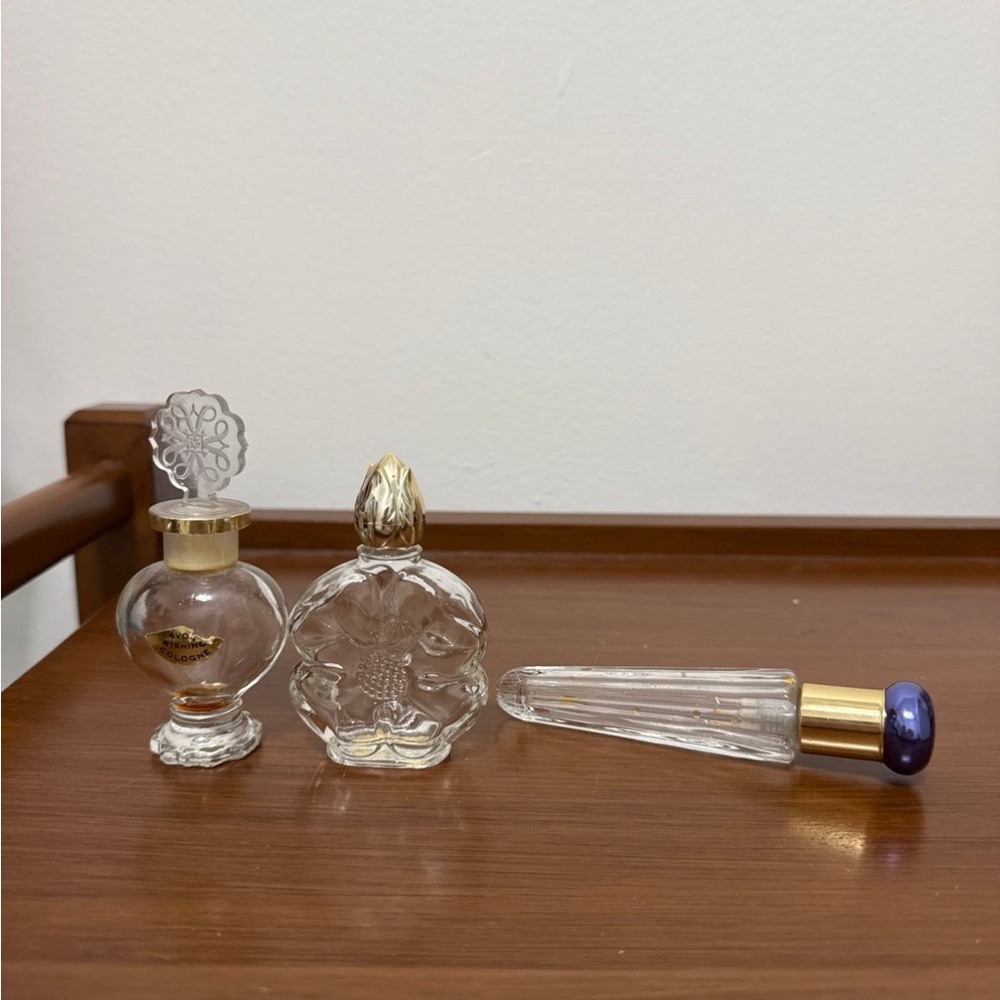 Various empty perfume bottles